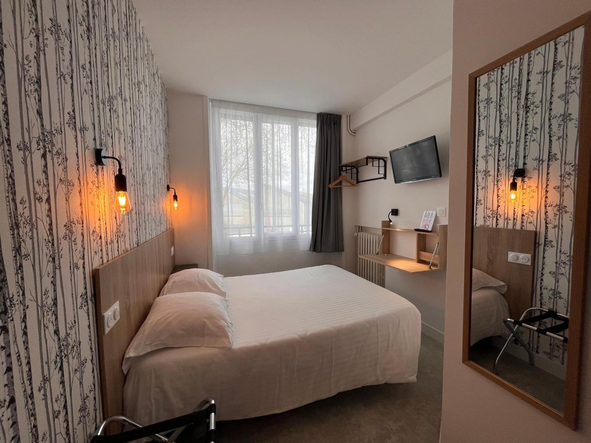 Hotel Le Keroman โลริอ็อง ภายนอก รูปภาพ