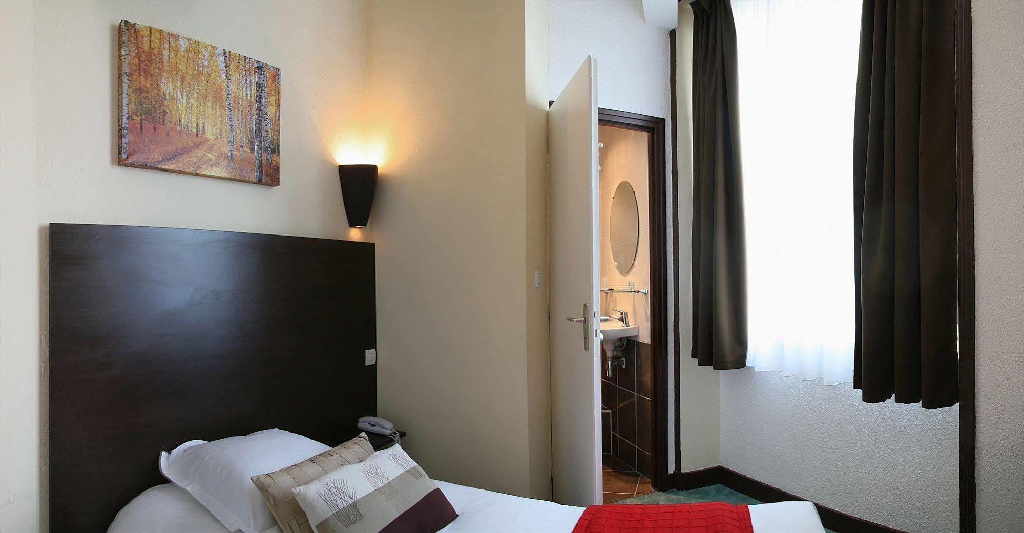 Hotel Le Keroman โลริอ็อง ภายนอก รูปภาพ