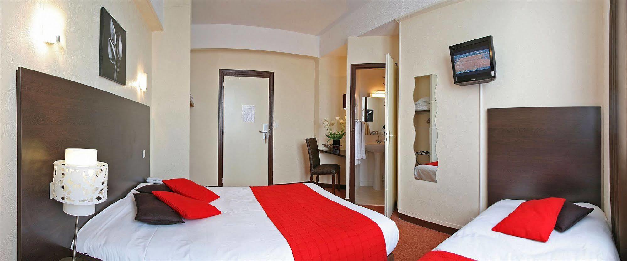 Hotel Le Keroman โลริอ็อง ภายนอก รูปภาพ